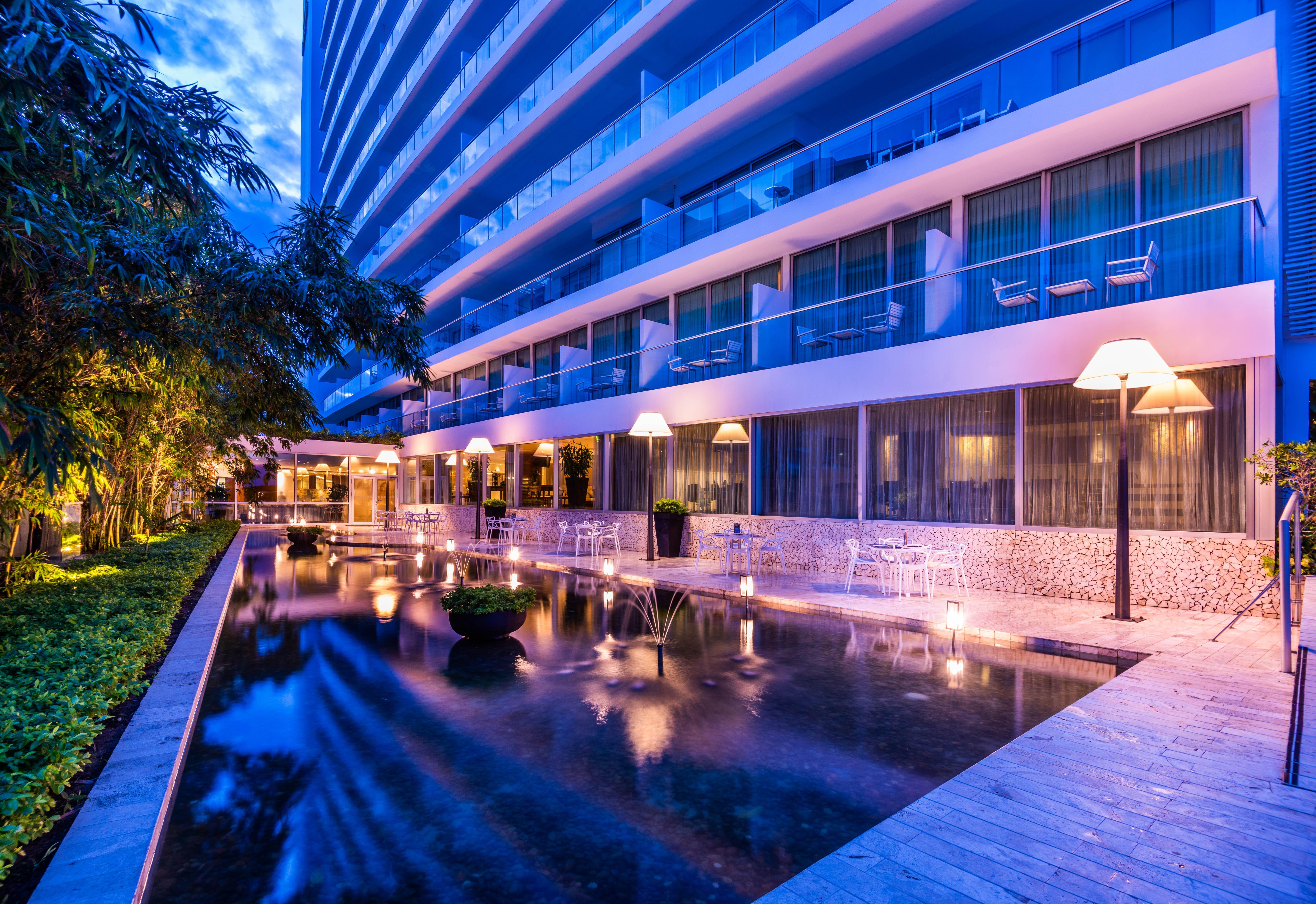 Holiday Inn Cartagena Morros By Ihg Buitenkant foto The hotel's exterior
