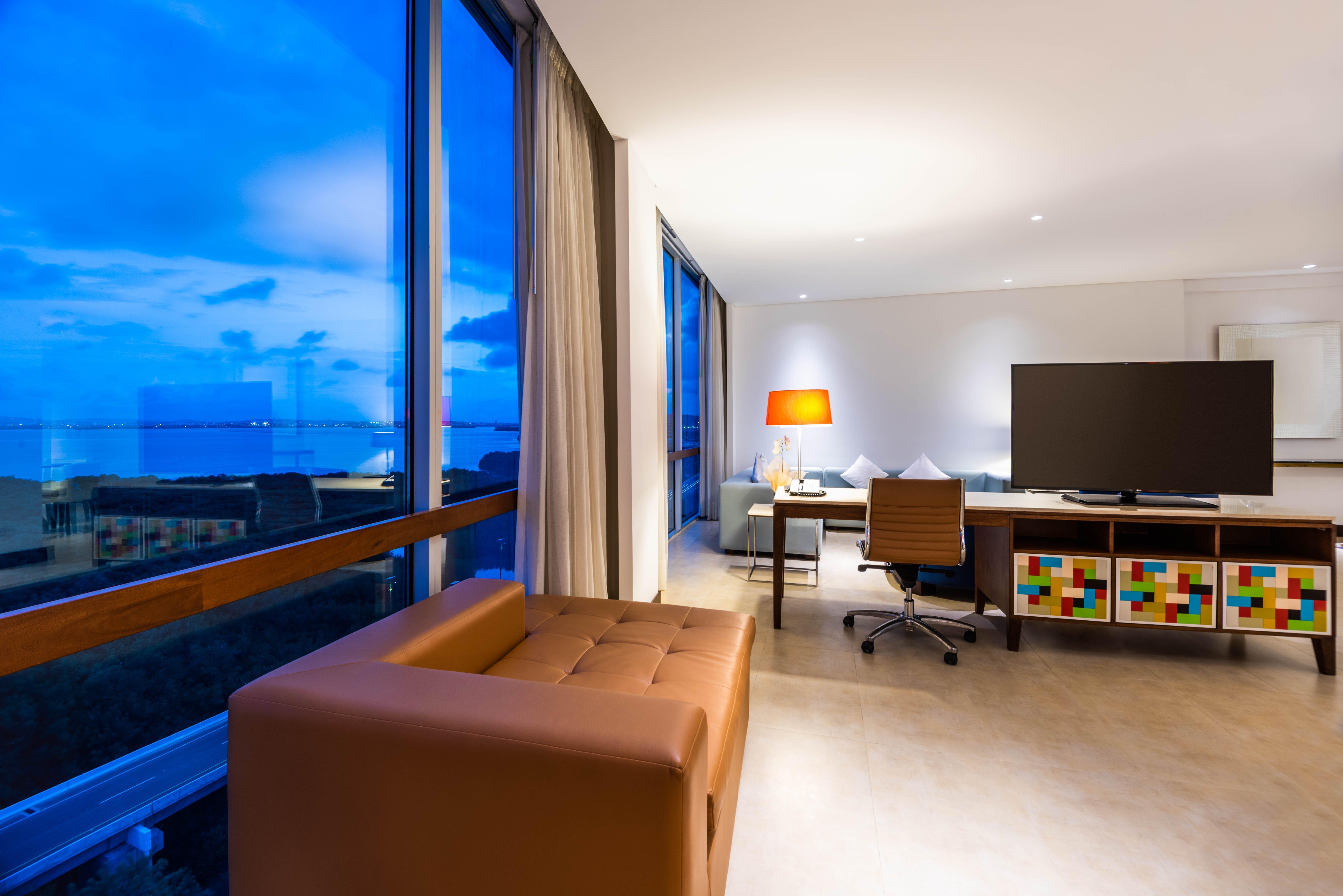 Holiday Inn Cartagena Morros By Ihg Buitenkant foto Suite at the hotel