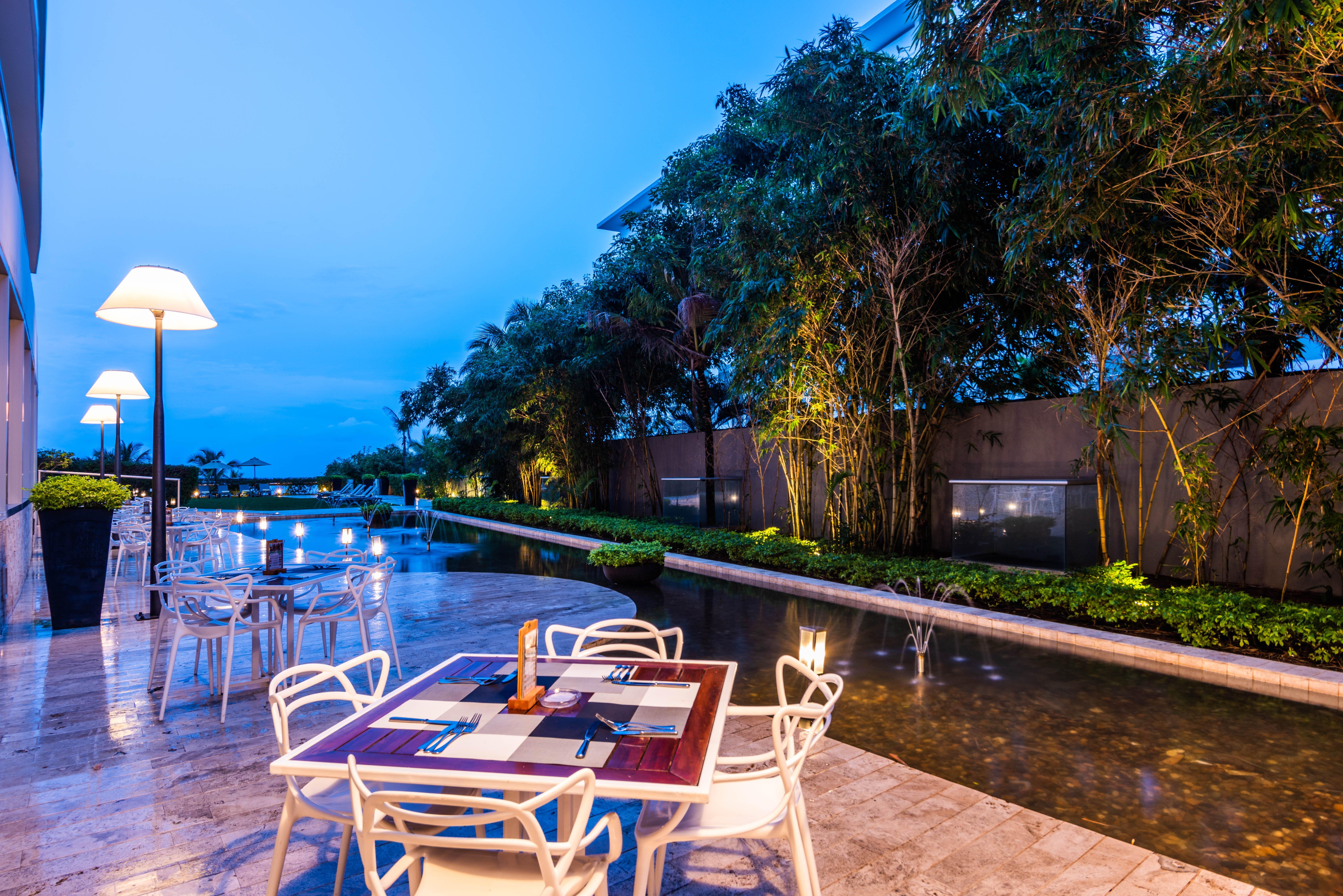 Holiday Inn Cartagena Morros By Ihg Buitenkant foto The River