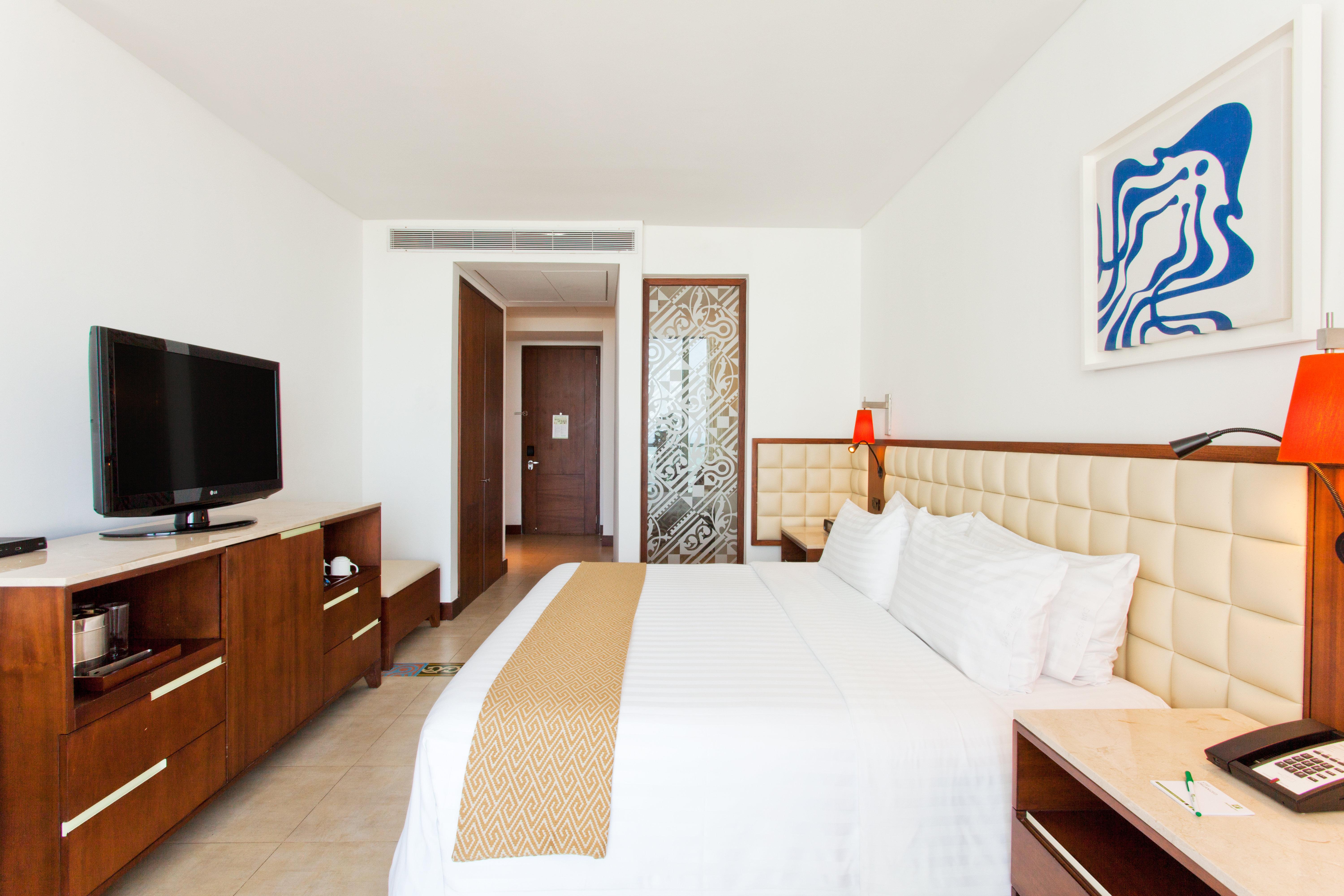 Holiday Inn Cartagena Morros By Ihg Buitenkant foto A room at the hotel