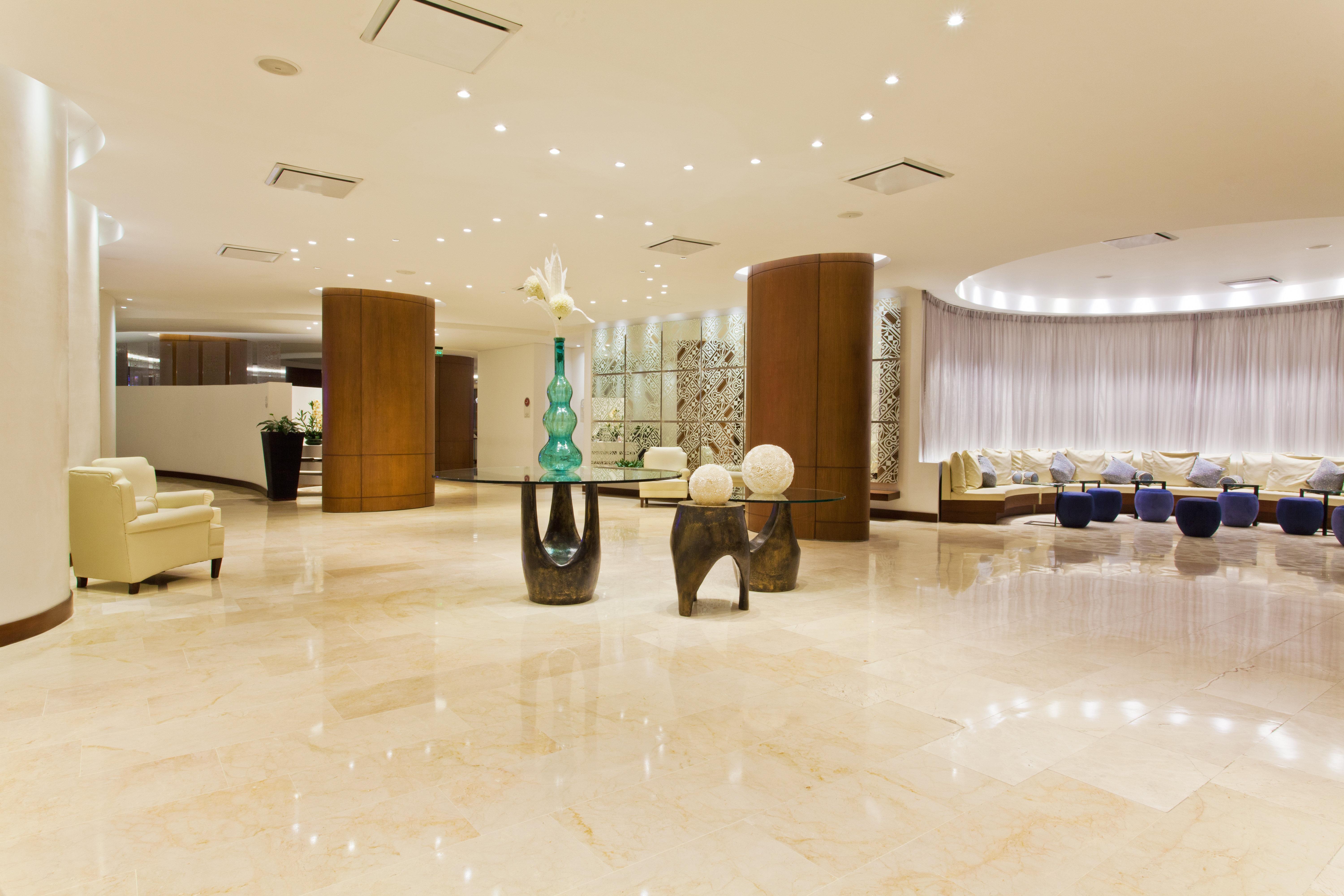 Holiday Inn Cartagena Morros By Ihg Buitenkant foto Lobby