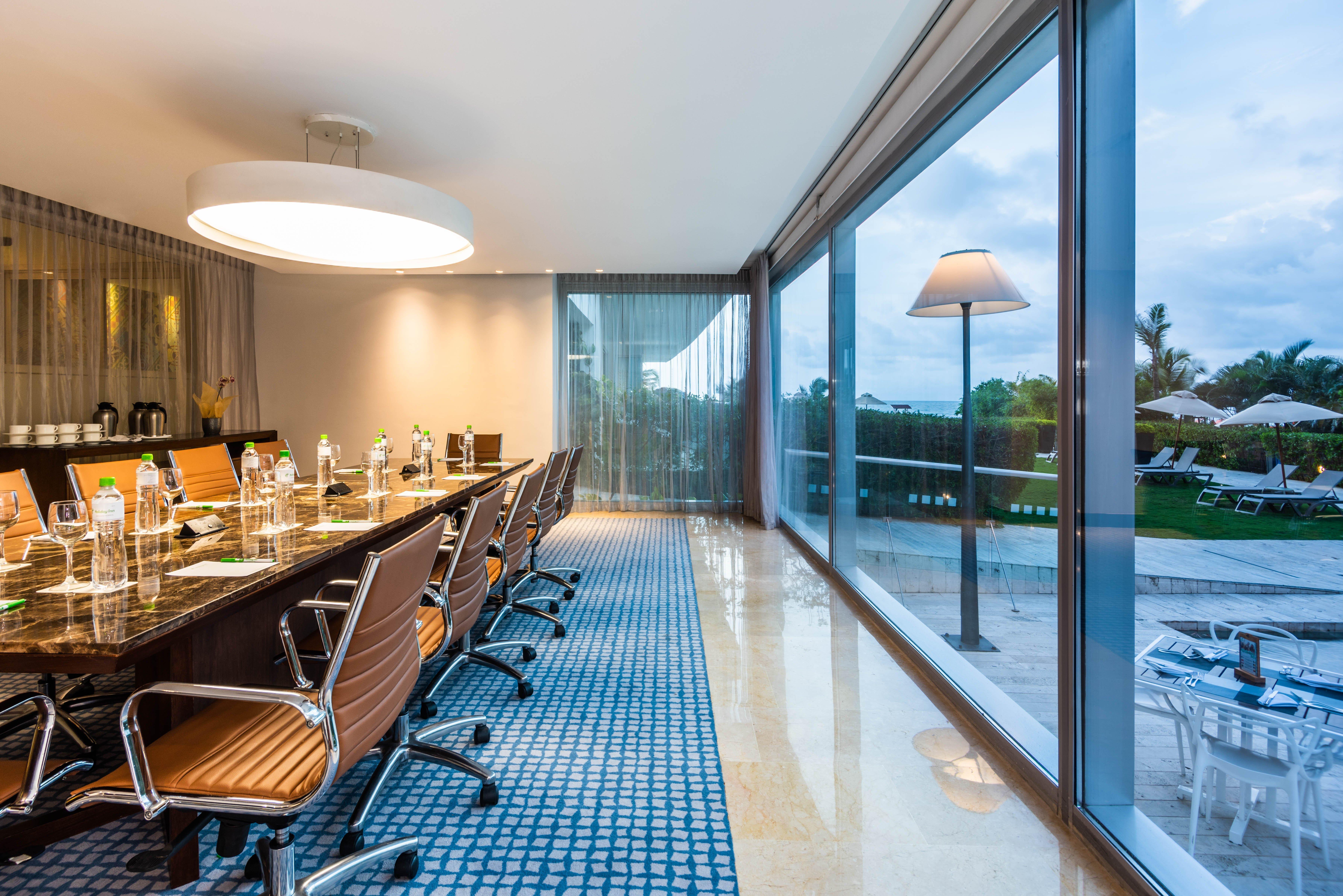 Holiday Inn Cartagena Morros By Ihg Buitenkant foto Meeting room